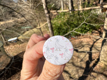 Load image into Gallery viewer, Pin Back Button Goose with pink bows