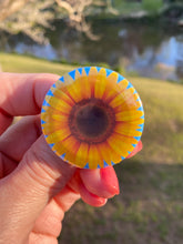 Load image into Gallery viewer, Pin Back Button Sunflower with blue background