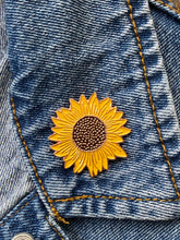 Load image into Gallery viewer, Enamel Pin Sunflower Choose Pin or Magnetic clasp